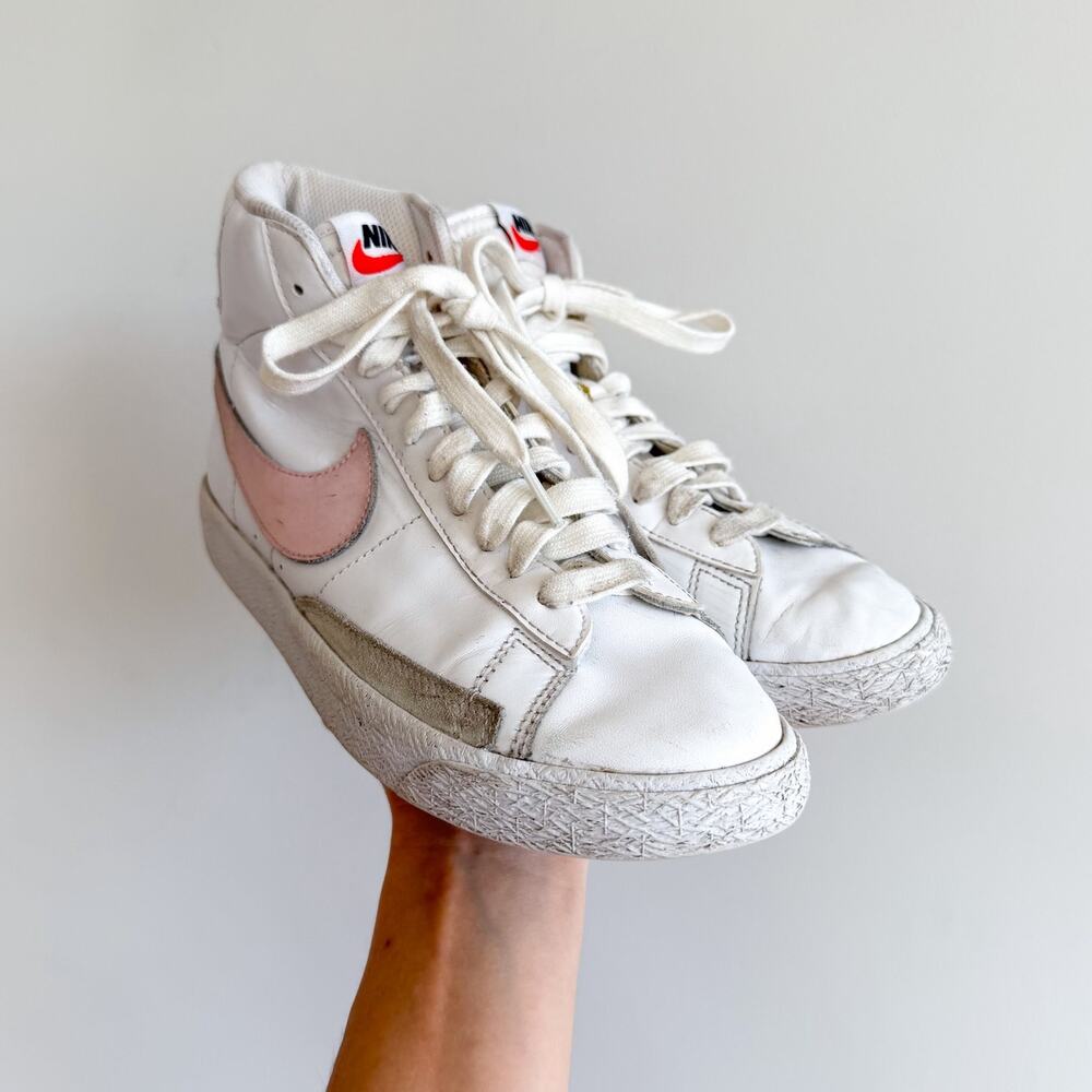 Nike Blazer Mid '77 Athletic High Top Sneakers White Pink 5.5